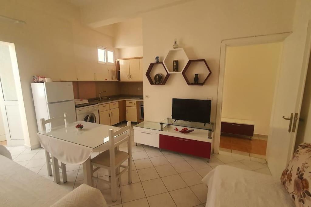 Rose'S Apartment ซารานเดอ ภายนอก รูปภาพ